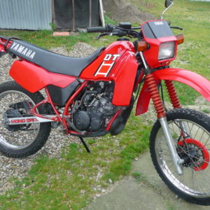 Yamaha DT 125 LC Rouge 1984 decals kit