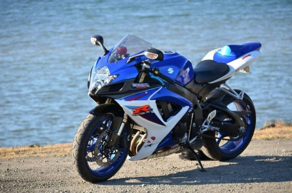 Suzuki GSX R 600 2007 white & blue decals kit