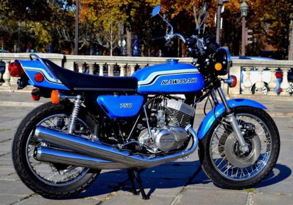 Kawasaki H2 750 1972 blue decals kit