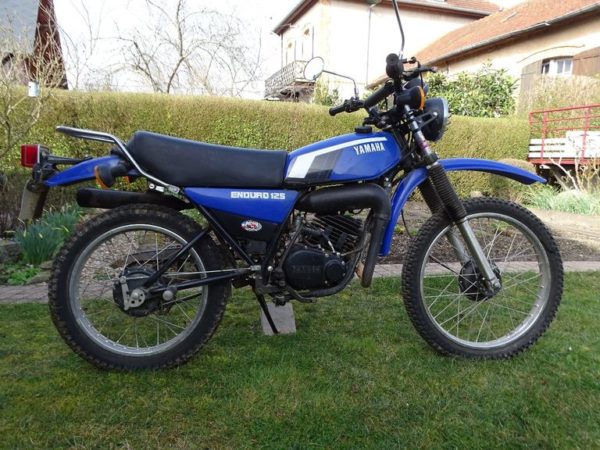 Yamaha DT 125 MX 1979 blue decals kit